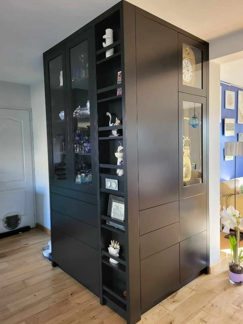 Meuble en hêtre et MDF laqué — Mobilier (vue 9)