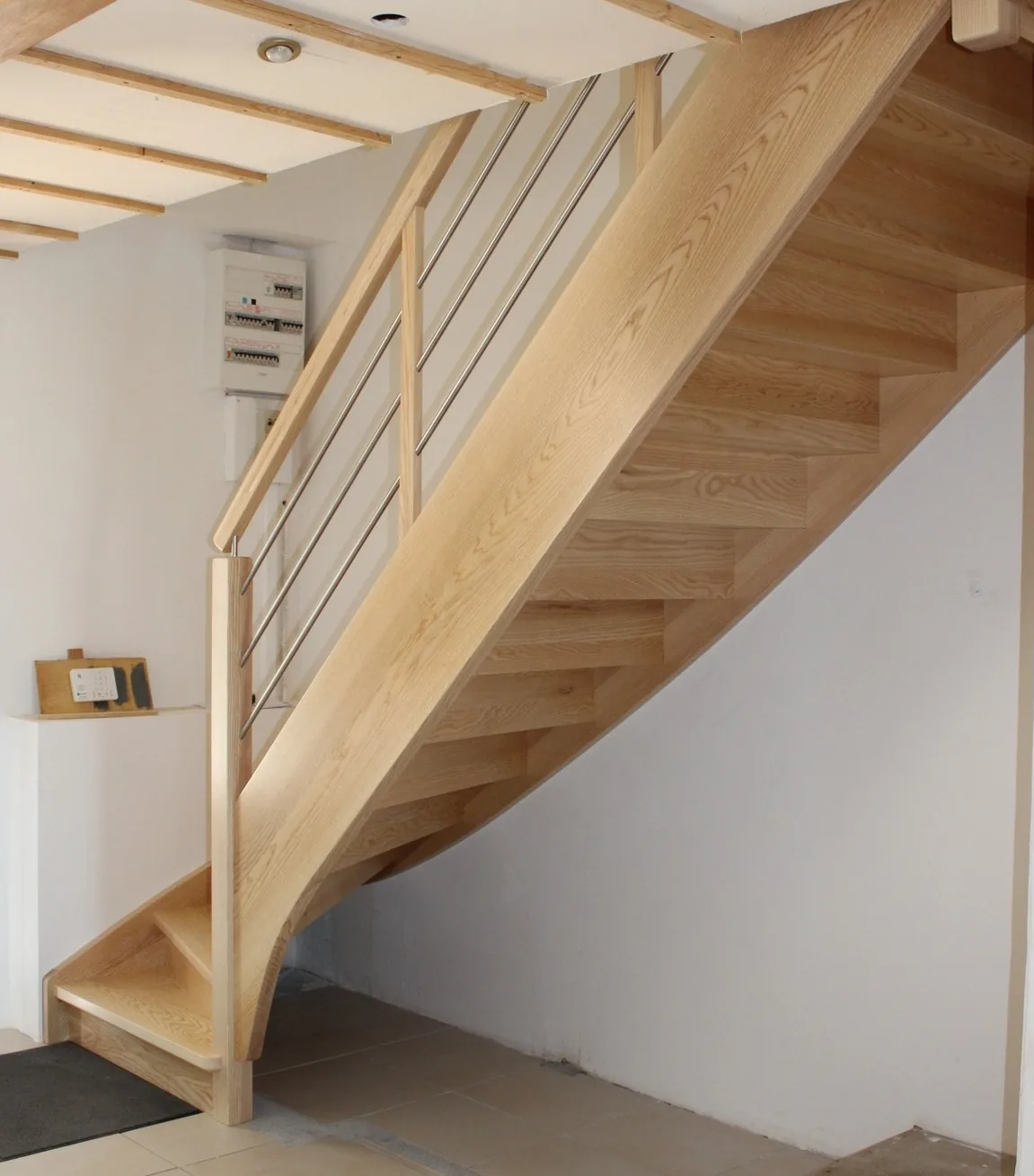 Escalier en Frêne massif — Escalier