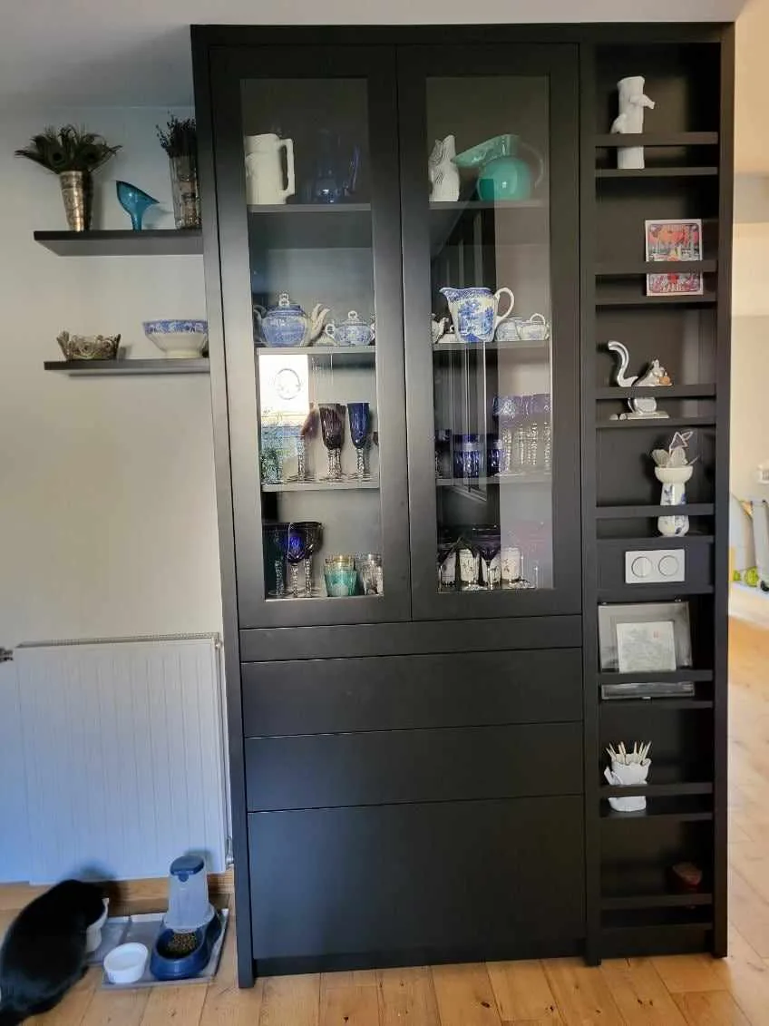Meuble en hêtre et MDF laqué — Mobilier (vue 10)