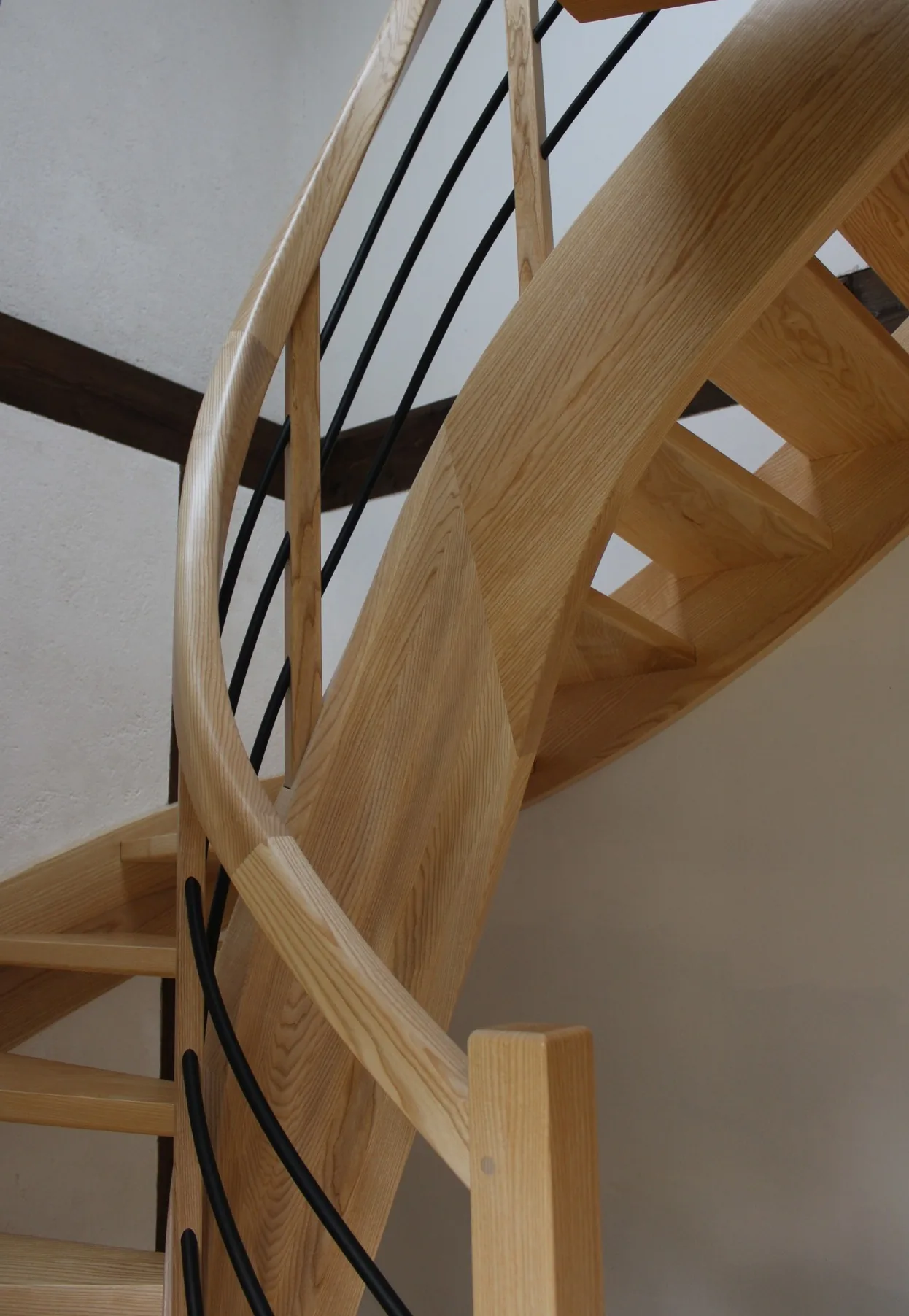 Escalier débillardé double quart tournant en frêne — Escalier (vue 11)