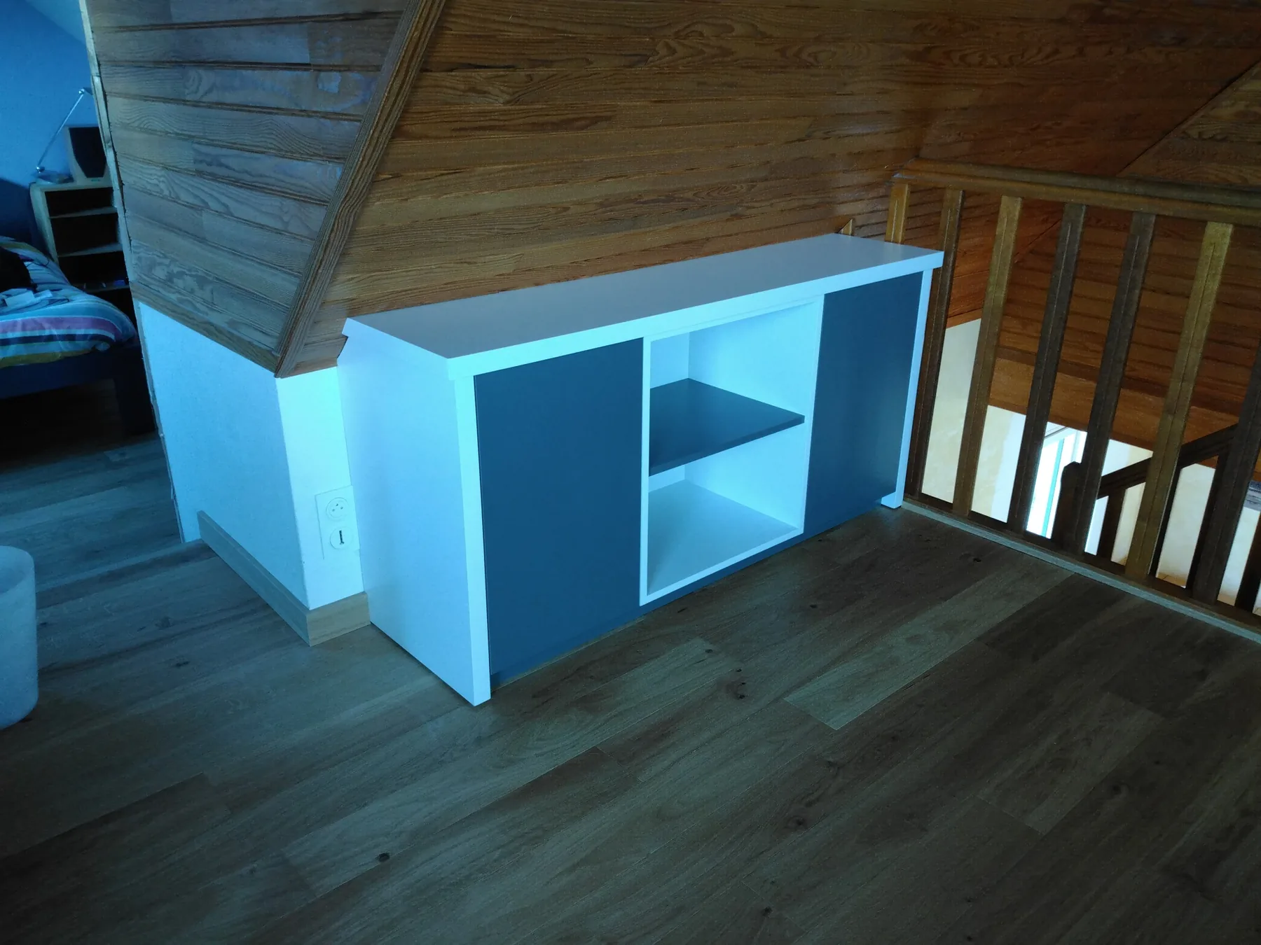 Meubles de bureau en panneaux mélaminé — Mobilier (vue 3)