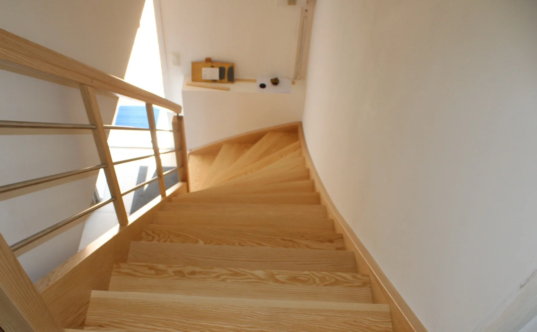 Escalier en Frêne massif — Escalier (vue 4)